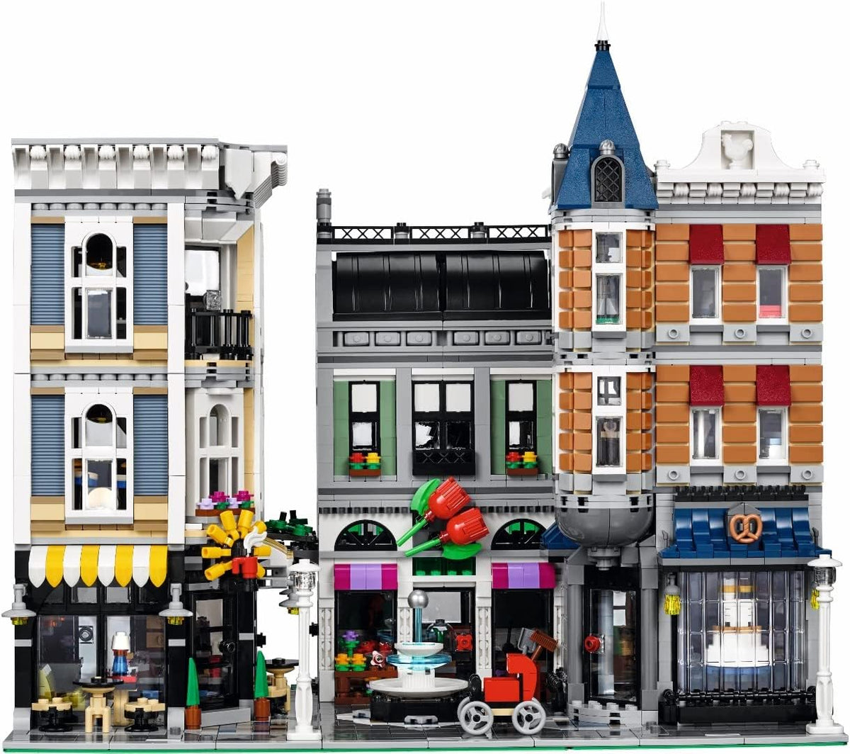 LEGO Creator Expert Assembly Square 10255 Building Kit - image 6