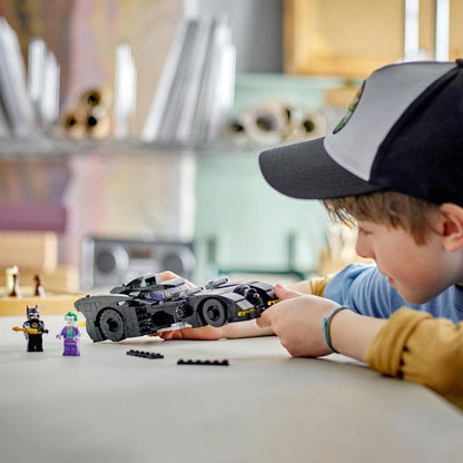 LEGO 76224 DC Batmobile: Batman vs. The Joker Chase Set - image 3