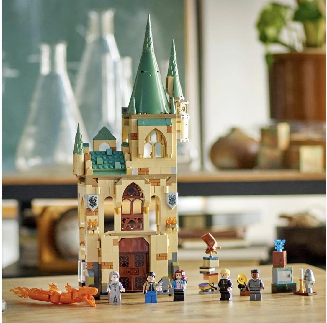 LEGO 76413 Harry Potter Hogwarts: Room of Requirement - image 2