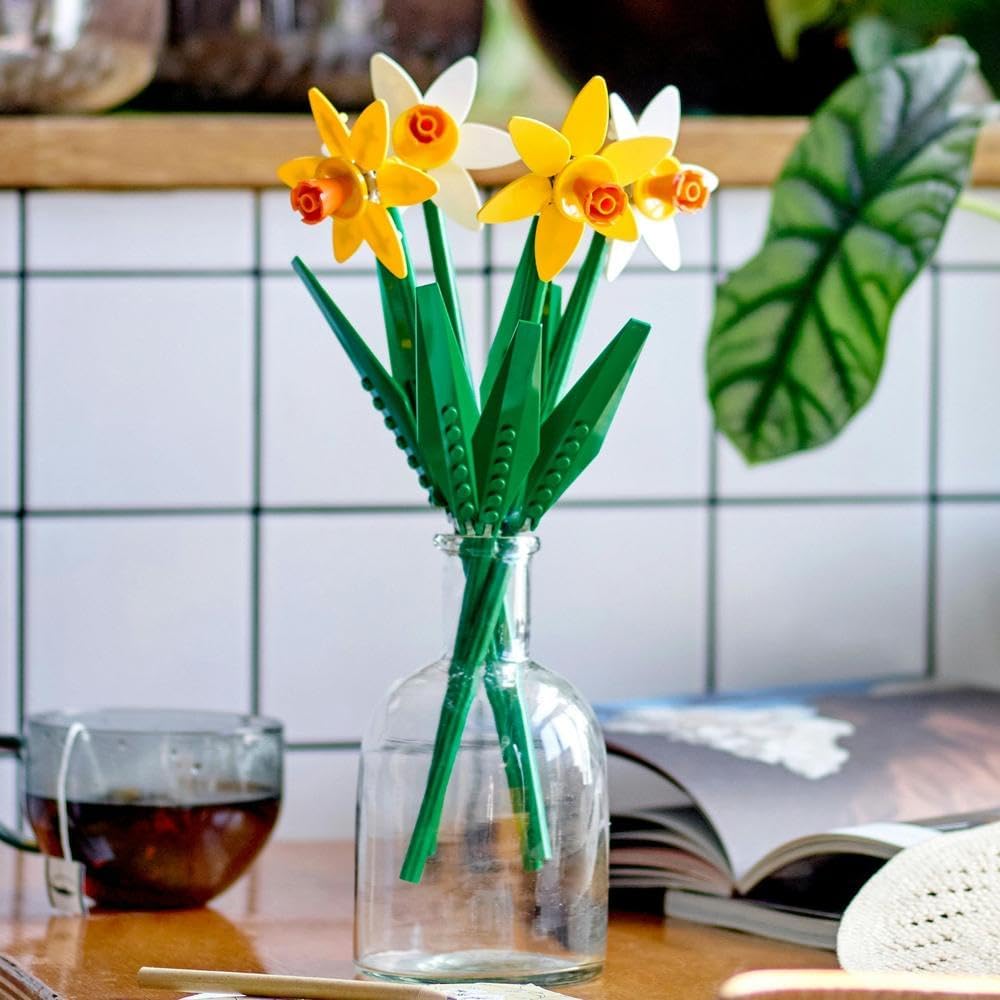 LEGO Botanicals Daffodils - Yellow Artificial Flowers Set for Kids - image 3