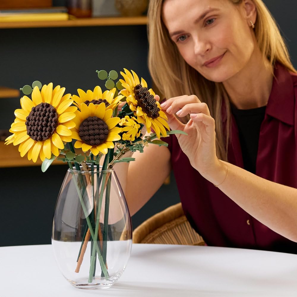 LEGO Botanicals Sunflower Bouquet - image 10
