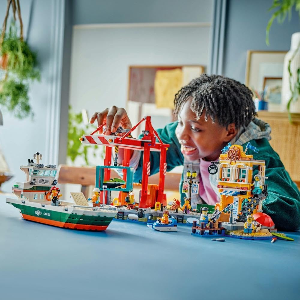 LEGO City Seaside Harbour with Cargo Ship - image 3