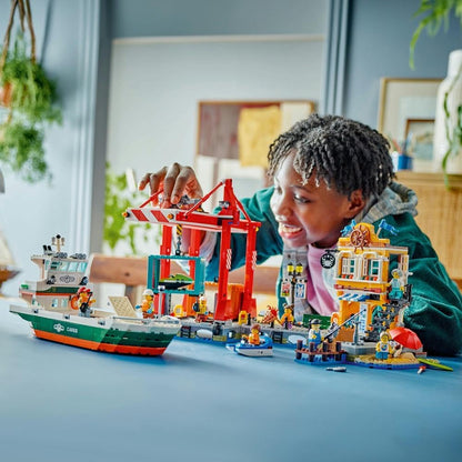 LEGO City Seaside Harbour with Cargo Ship - image 3