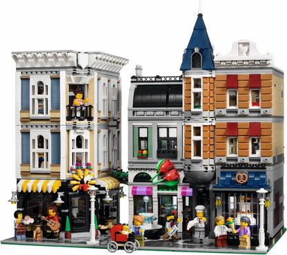 LEGO Creator Expert Assembly Square 10255 Building Kit - image 5