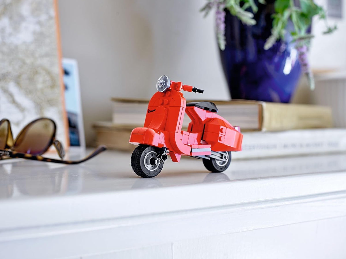 LEGO Creator Vespa Mini Moped Set 40517 - image 2