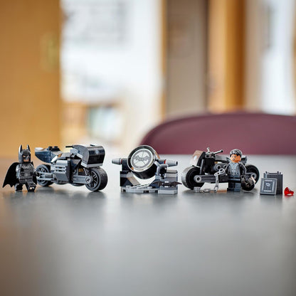 LEGO DC Batman: Batman and Selina Kyle Motorcycle Pursuit 76179 Building Toy Set - image 7