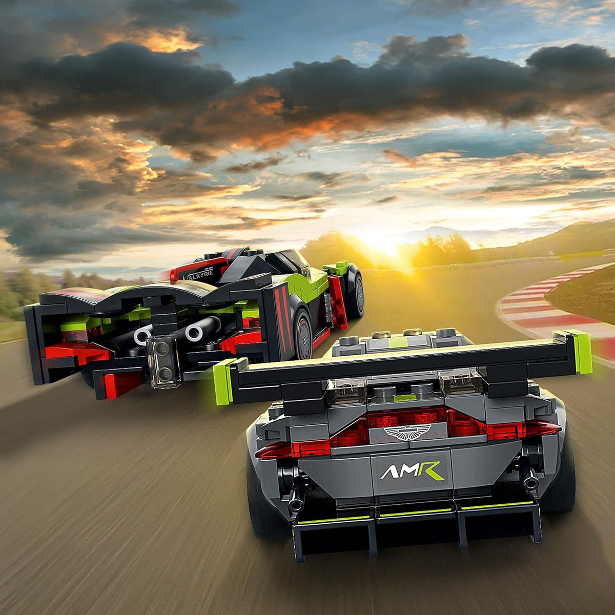 LEGO LEGO® Speed Champions Aston Martin Valkyrie AMR Pro and Aston Martin Vantage GT3 76910... - image 6