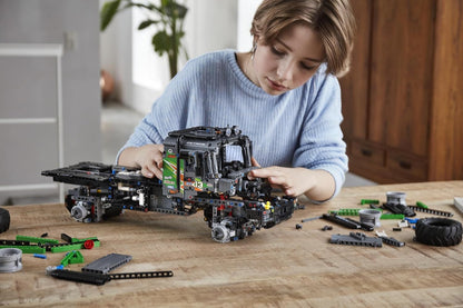 LEGO LEGO® Technicâ„¢ 4x4 Mercedes-Benz Zetros Trial Truck 42129 Building Kit (2 - image 11