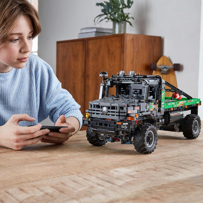LEGO LEGO® Technicâ„¢ 4x4 Mercedes-Benz Zetros Trial Truck 42129 Building Kit (2 - image 13