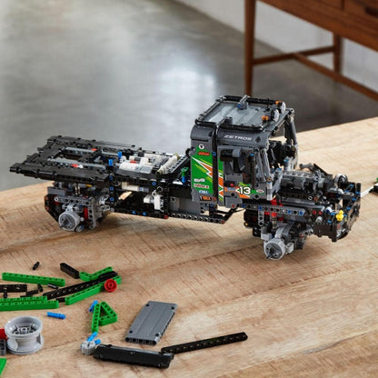 LEGO LEGO® Technicâ„¢ 4x4 Mercedes-Benz Zetros Trial Truck 42129 Building Kit (2 - image 4