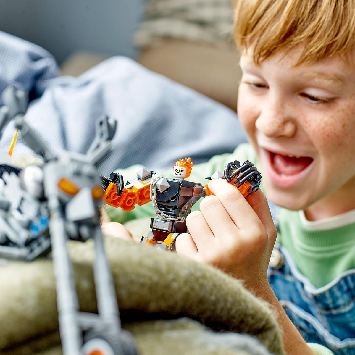 LEGO Marvel Ghost Rider Mech & Bike 76245 - image 4