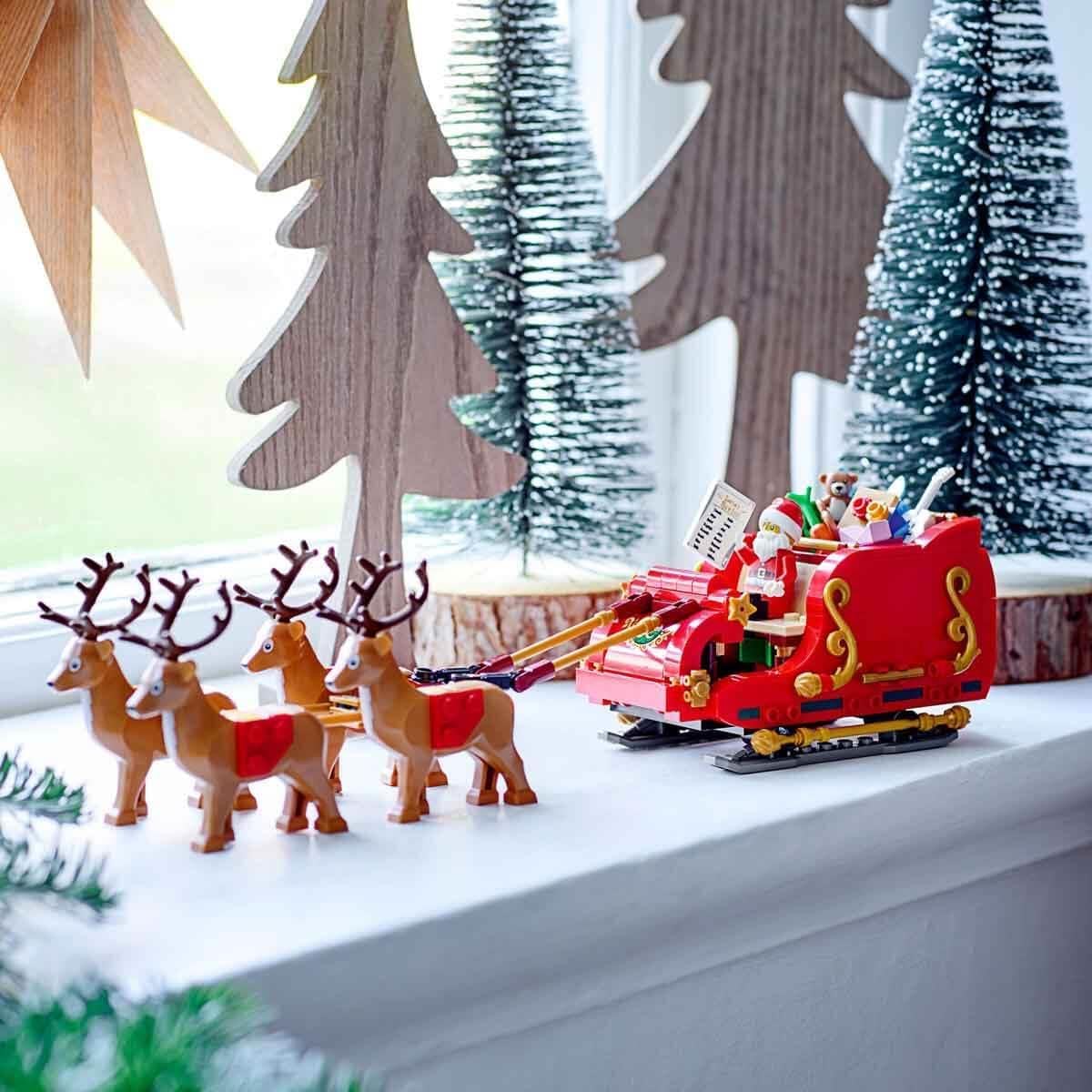 LEGO Santa’s Sleigh - Building Toy w/ 4 Reindeer Figures, a Santa Claus Minifigure and Toy Gifts - image 2