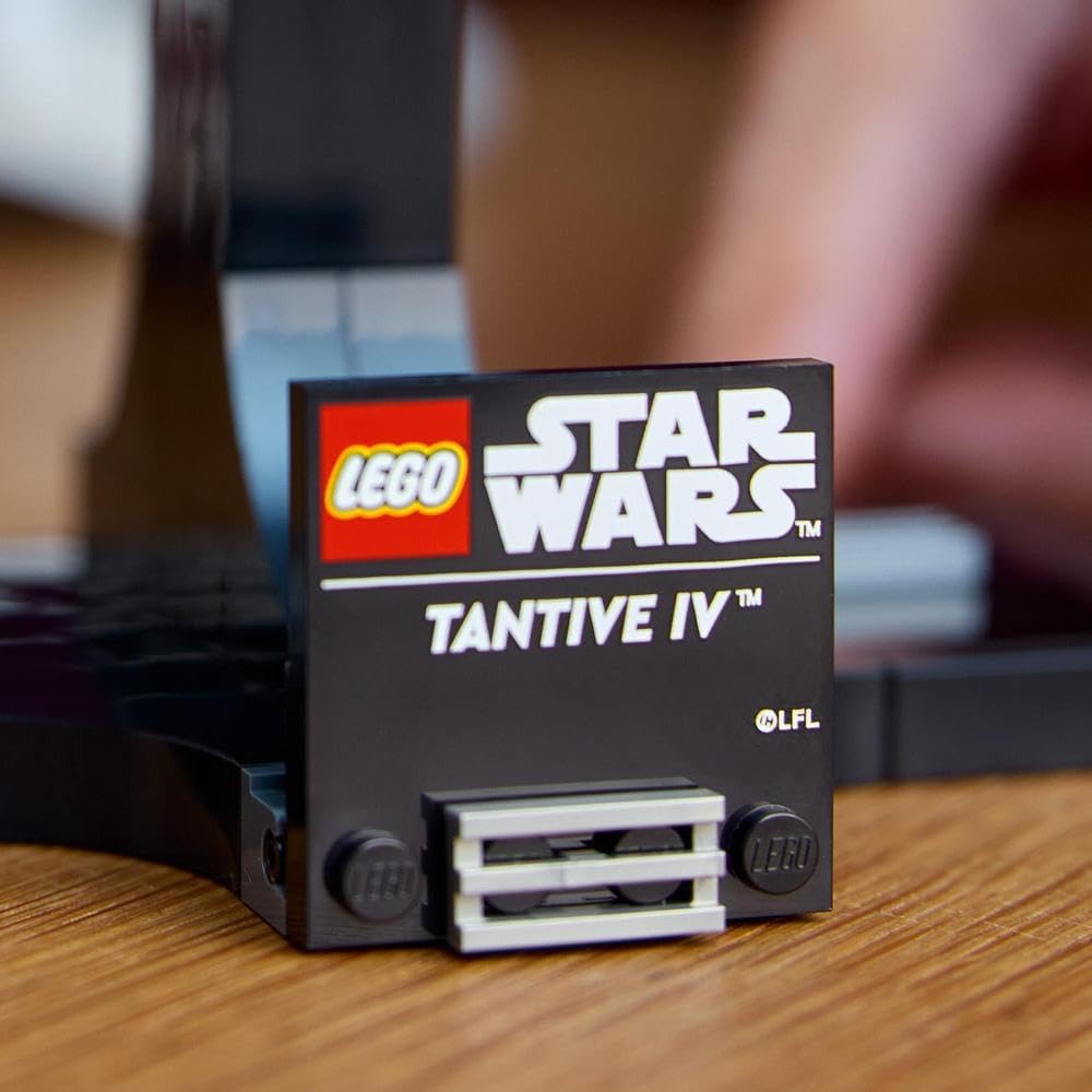 LEGO Star Wars Tantive IV - image 3