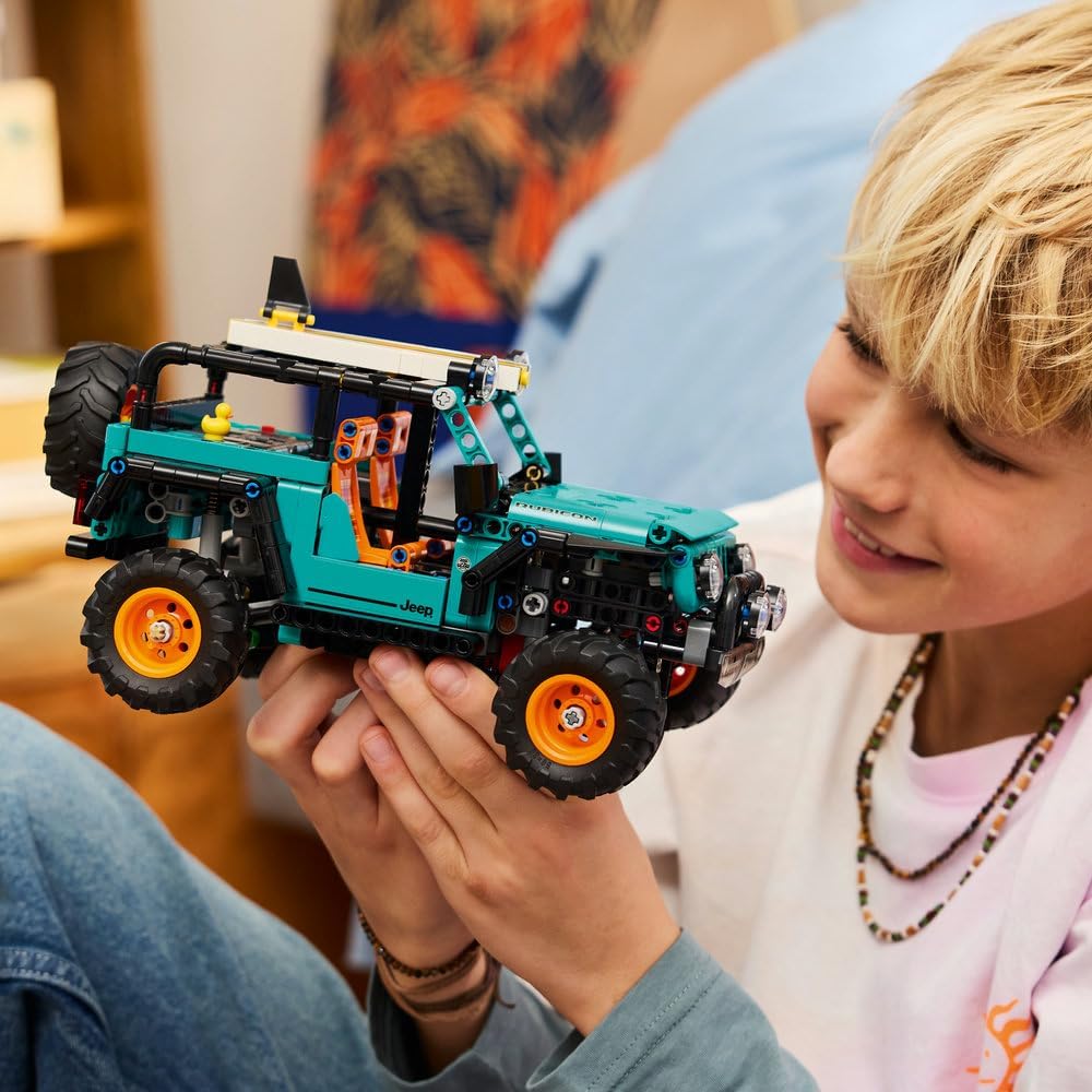 LEGO Technic Jeep Wrangler Rubicon SUV - image 8