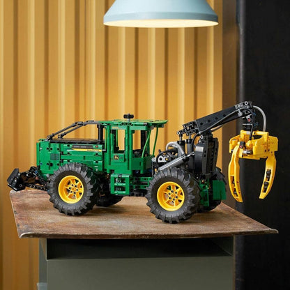 LEGO Technic John Deere 948L-II Skidder Set - image 6